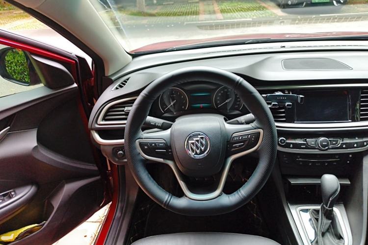 Used Buick GT 2019 18T Automatic Connected Elite Model China VI Standard Steering Wheel