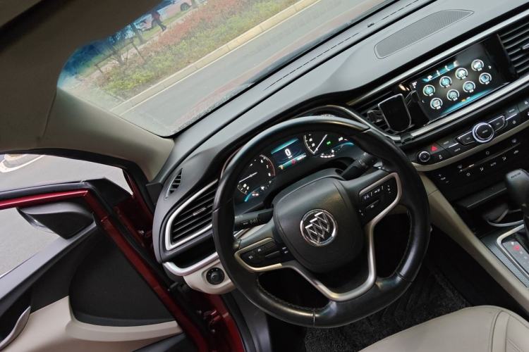 Used Buick GT 2019 15T Dual-Clutch Connected Elite Model China VI Steering Wheel