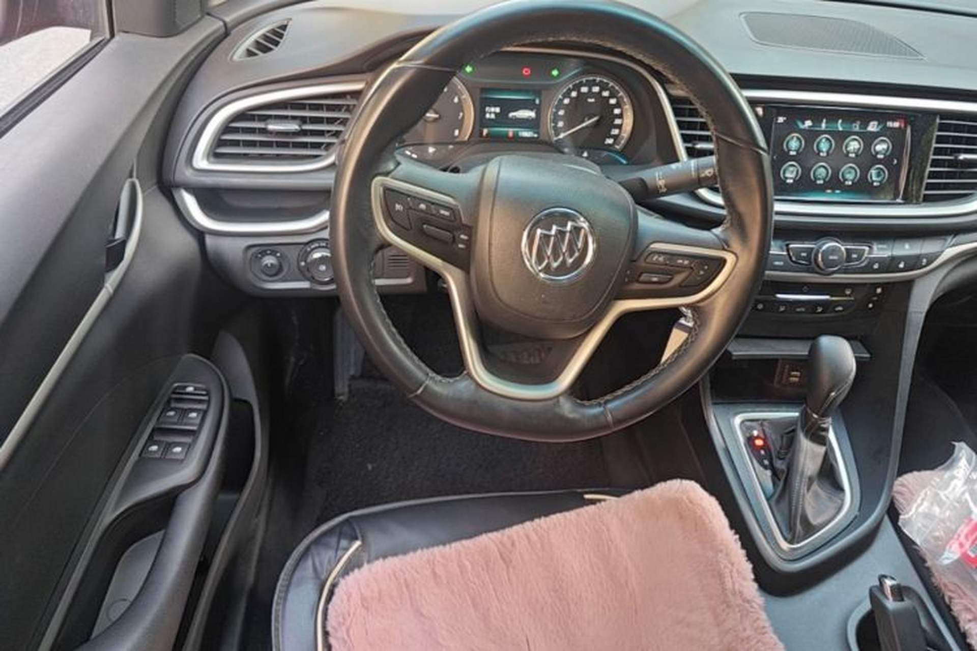 Used Buick GT 2019 18T Automatic Connected Elite Model China VI Standard Steering Wheel