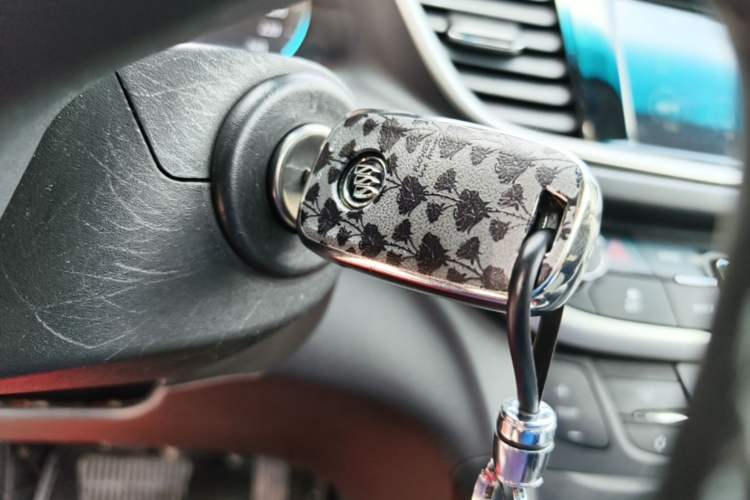 Used Buick GT 2019 18T Automatic Connected Elite Model China VI Standard Vehicle Key