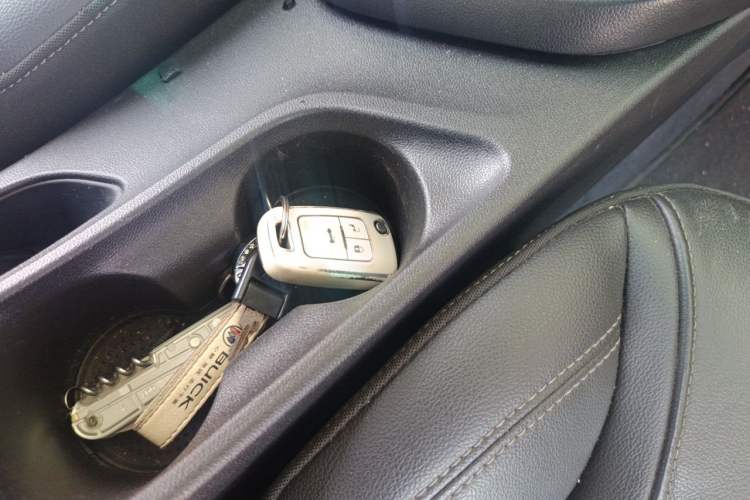 Used Buick GT 2019 18T Automatic Connected Elite Model China V Standard Vehicle Key