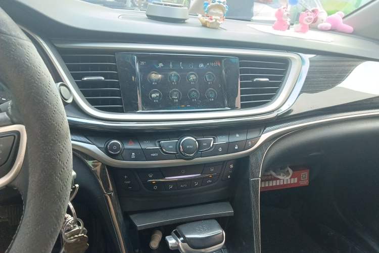 Used Buick GT 2019 18T Automatic Connected Elite Model China VI Standard Audio And AC Panel