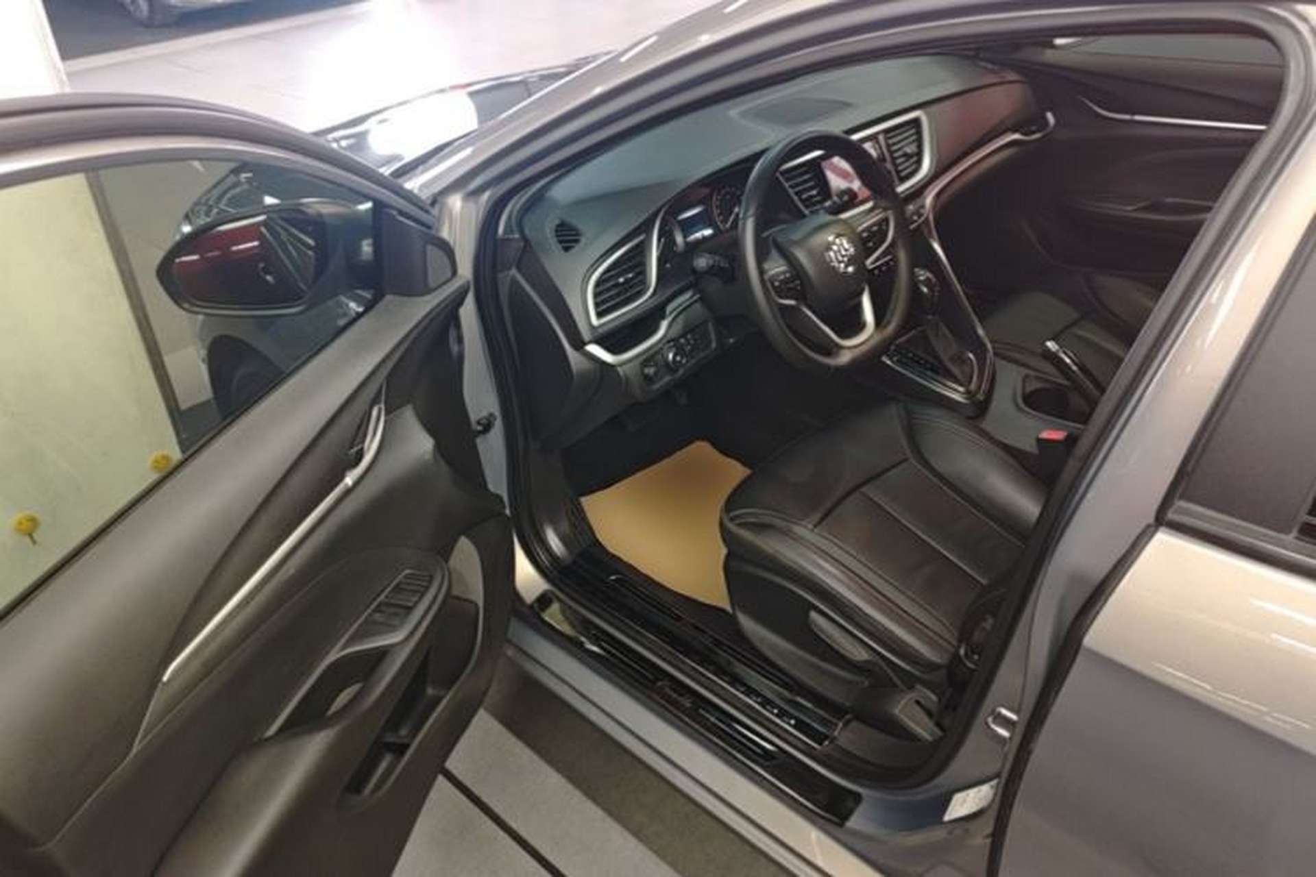 Used Buick GT 2019 18T Automatic Connected Elite Model China VI Standard Driver Seat