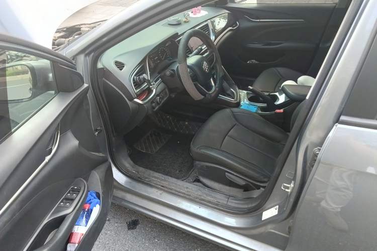 Used Buick GT 2019 18T Automatic Connected Elite Model China VI Standard Driver Seat