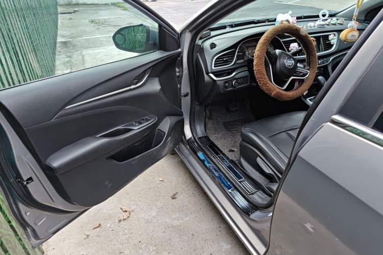 Used Buick GT 2019 18T Automatic Connected Elite Model China V Standard Driver Seat