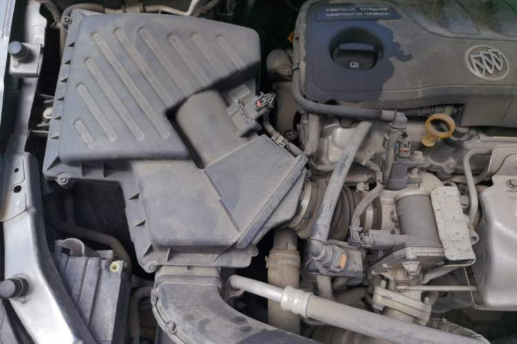Used Buick GT 2019 18T Automatic Connected Elite Model China VI Standard Engine Bay Right