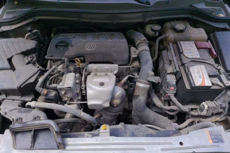 Used Buick GT 2019 18T Automatic Connected Elite Model China VI Standard Engine Bay