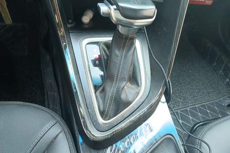 Used Buick GT 2019 18T Automatic Connected Elite Model China VI Standard Gear Lever