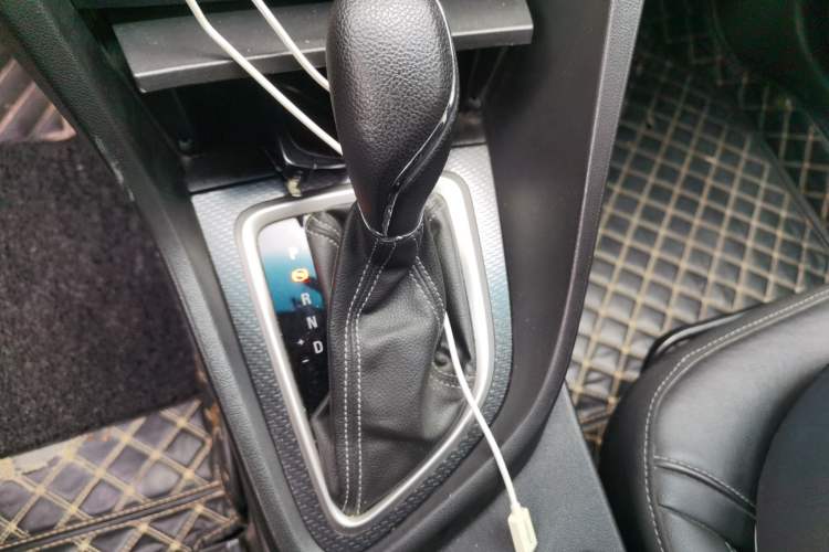 Used Buick GT 2019 18T Automatic Connected Elite Model China VI Standard Gear Lever
