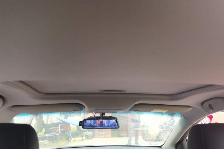 Used Buick GT 2019 18T Automatic Connected Elite Model China VI Standard Headliner