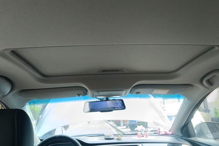 Used Buick GT 2019 18T Automatic Connected Elite Model China VI Standard Headliner