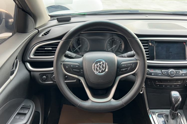 Used Buick GT 2019 18T Automatic Connected Elite Model China VI Standard Interior 3