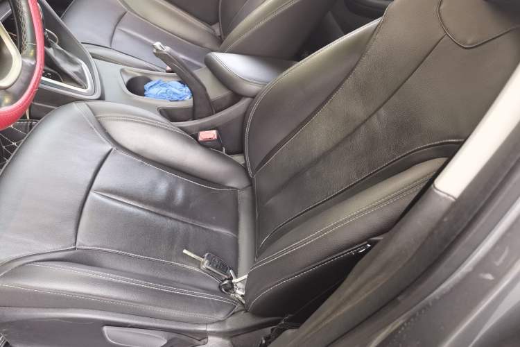 Used Buick GT 2019 18T Automatic Connected Elite Model China VI Standard Left Front Seat