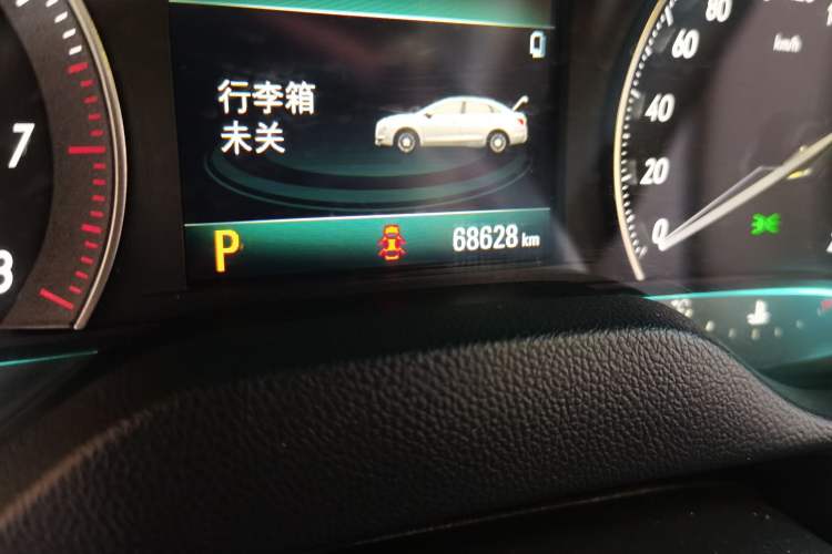 Used Buick GT 2019 18T Automatic Connected Elite Model China VI Standard Odometer Close Up