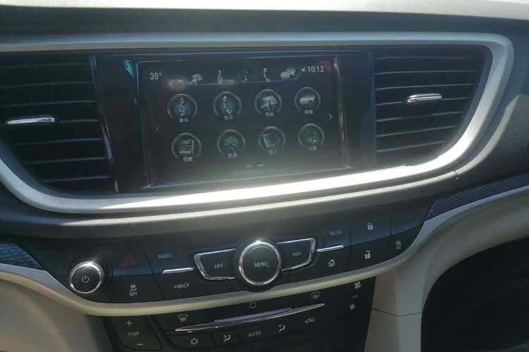 Used Buick GT 2019 15T Dual-Clutch Connected Elite Model China VI Audio And AC Panel