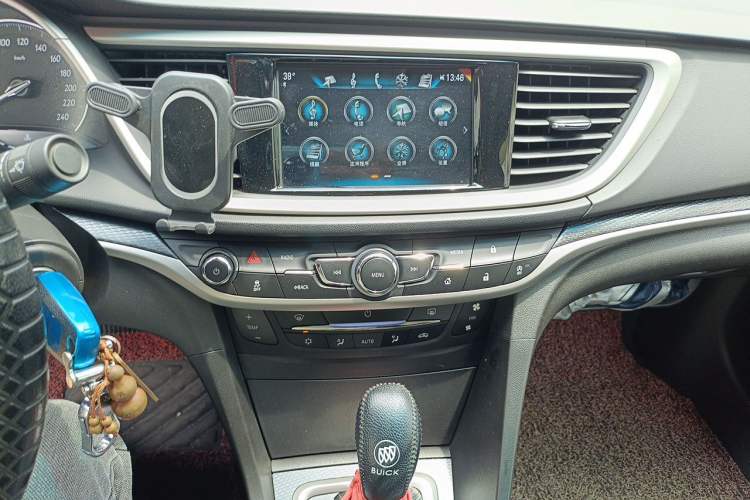 Used Buick GT 2019 18T Automatic Connected Elite Model China VI Standard Audio And AC Panel