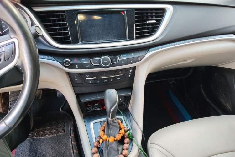 Used Buick GT 2019 15T Dual-Clutch Connected Elite Version China V Standard Audio And AC Panel
