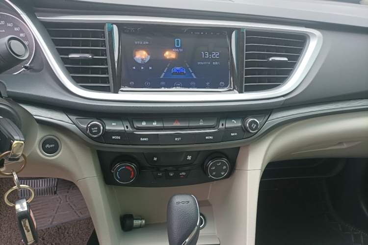 Used Buick GT 2019 15T Dual-Clutch Advanced Version China VI Standard Audio And AC Panel