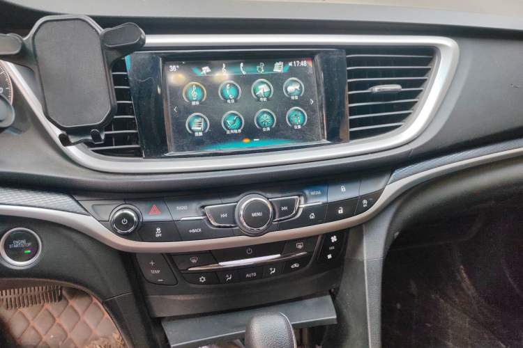 Used Buick GT 2019 18T Automatic Connected Elite Model China V Standard Audio And AC Panel