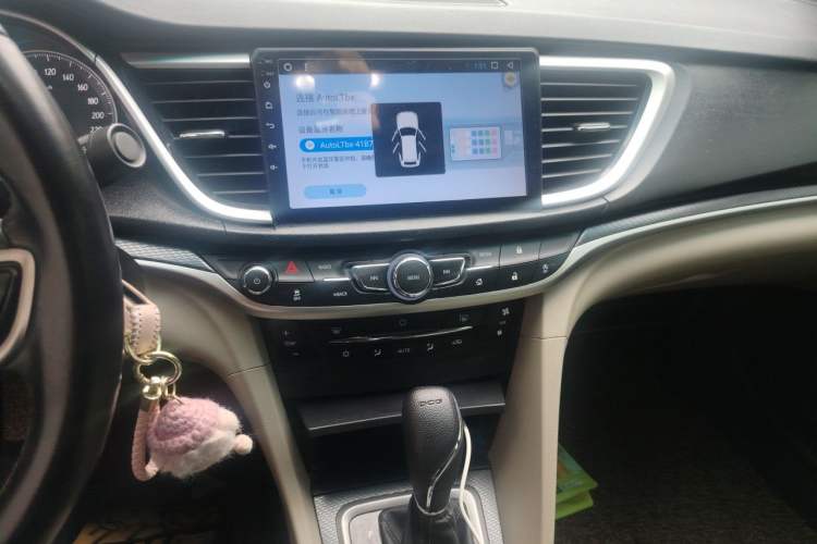 Used Buick GT 2019 15T Dual-Clutch Connected Elite Model China VI Audio And AC Panel