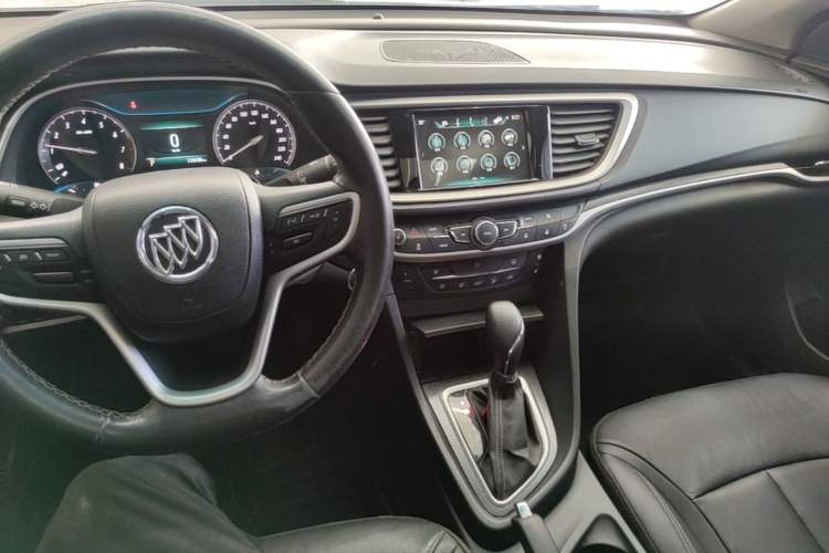 Used Buick GT 2019 18T Automatic Connected Elite Model China VI Standard Audio And AC Panel