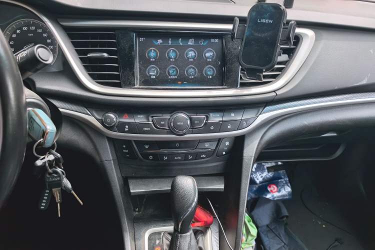 Used Buick GT 2019 18T Automatic Connected Elite Model China VI Standard Audio And AC Panel
