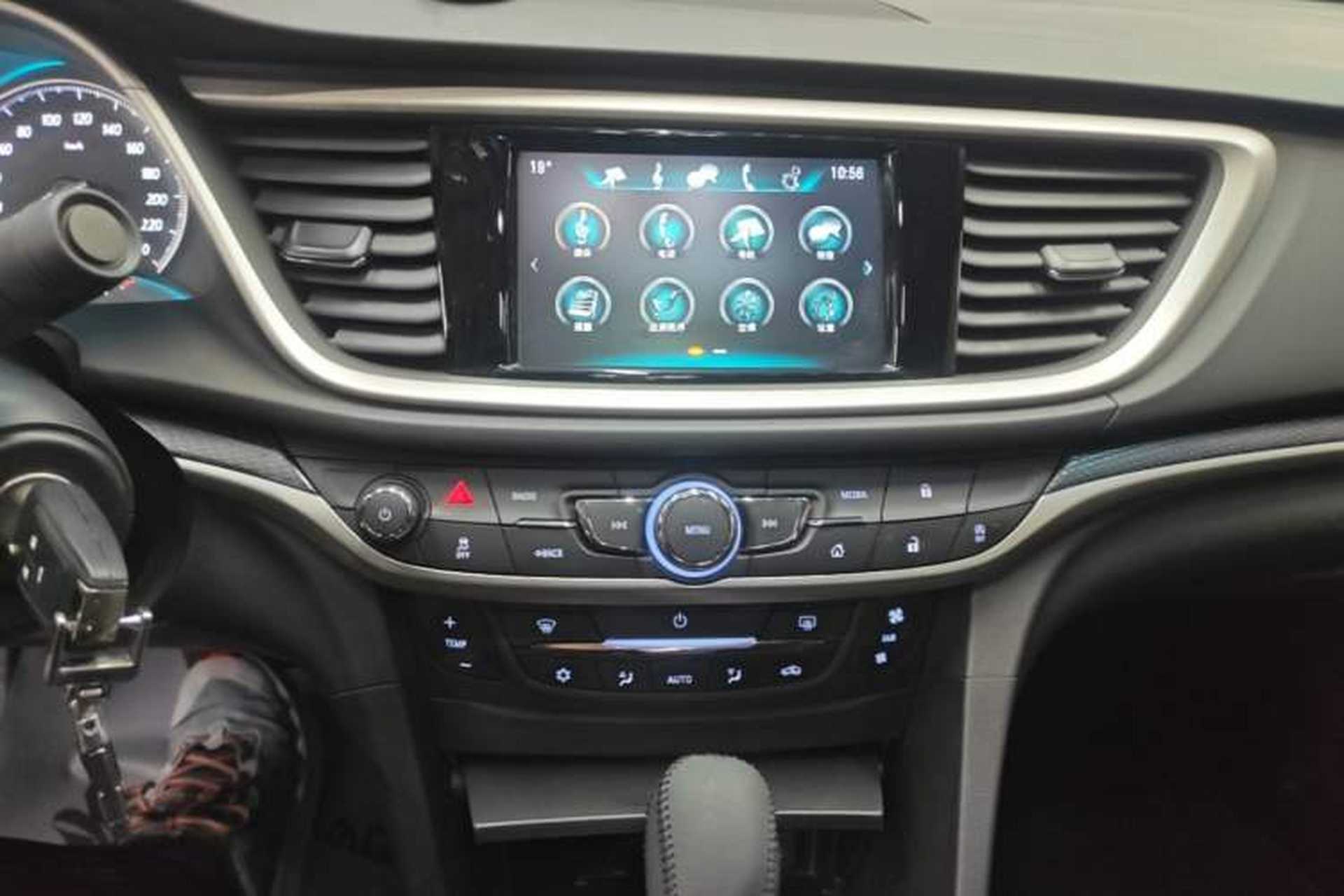 Used Buick GT 2019 18T Automatic Connected Elite Model China VI Standard Audio And AC Panel