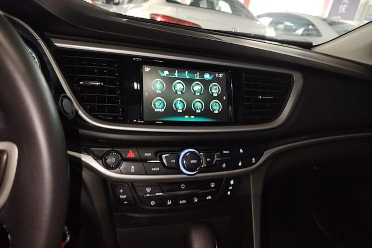 Used Buick GT 2019 18T Automatic Connected Elite Model China V Standard Audio And AC Panel
