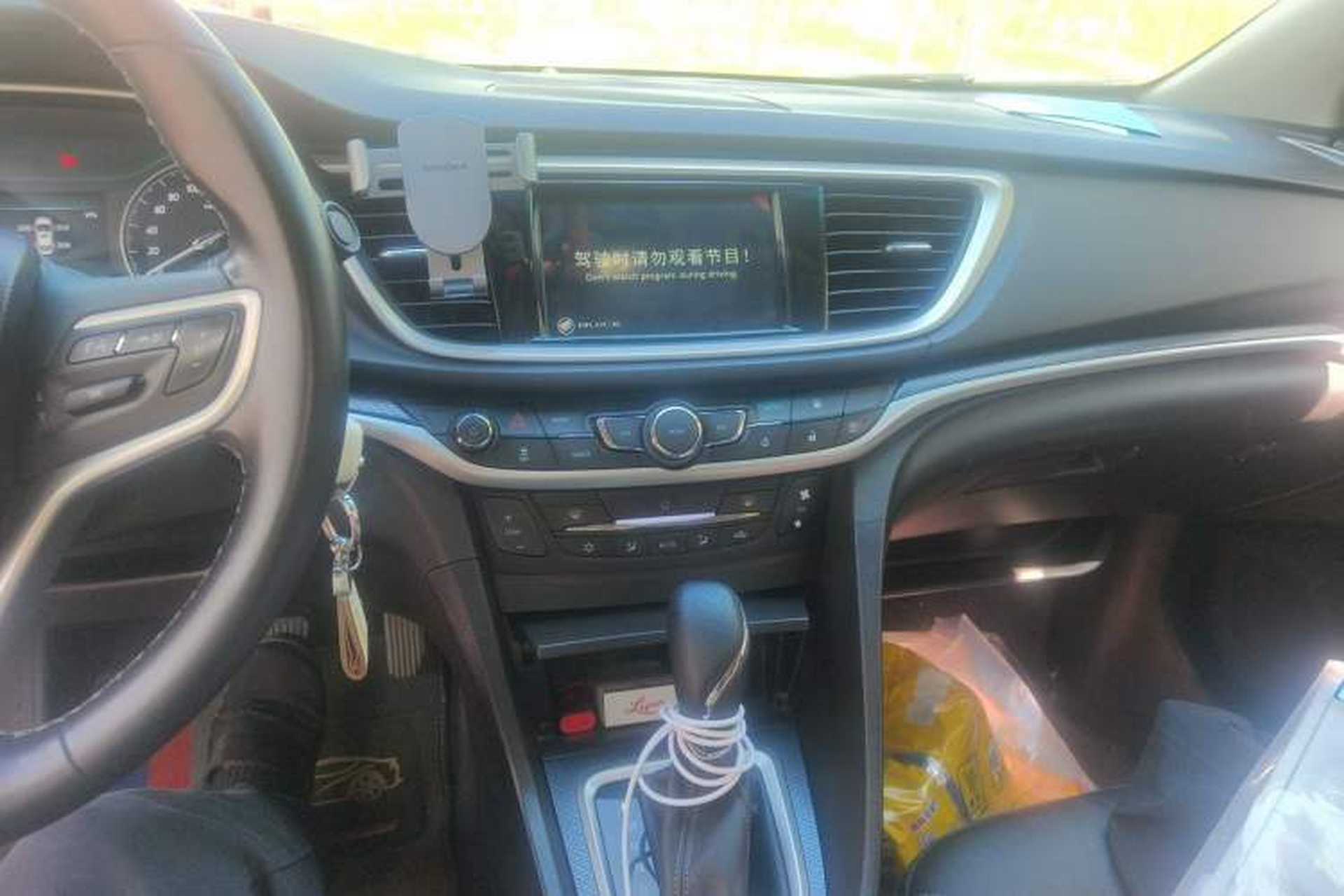 Used Buick GT 2019 18T Automatic Connected Elite Model China V Standard Audio And AC Panel
