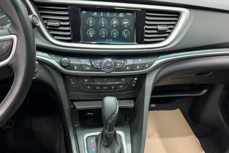 Used Buick GT 2019 18T Automatic Connected Elite Model China VI Standard Audio And AC Panel