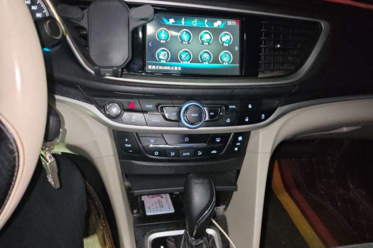 Used Buick GT 2019 15T Dual-Clutch Connected Elite Model China VI Audio And AC Panel