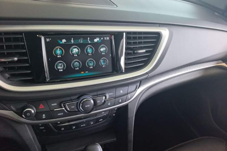 Used Buick GT 2019 18T Automatic Connected Elite Model China VI Standard Audio And AC Panel