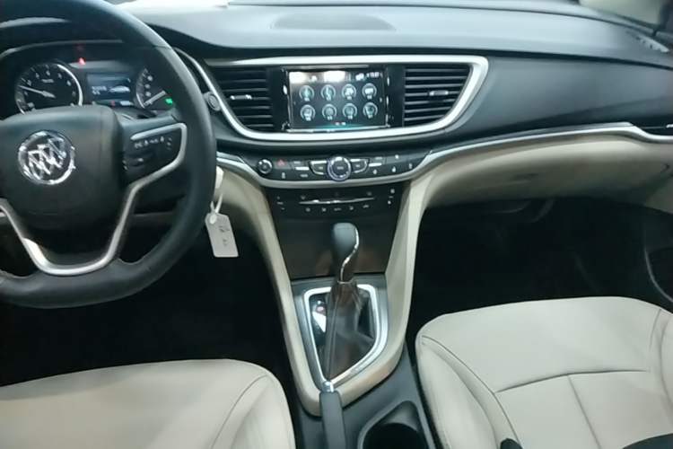 Used Buick GT 2019 15T Dual-Clutch Connected Elite Model China VI Audio And AC Panel