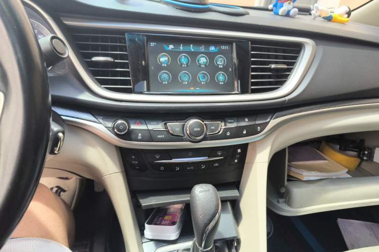 Used Buick GT 2019 15T Dual-Clutch Connected Elite Version China V Standard Audio And AC Panel
