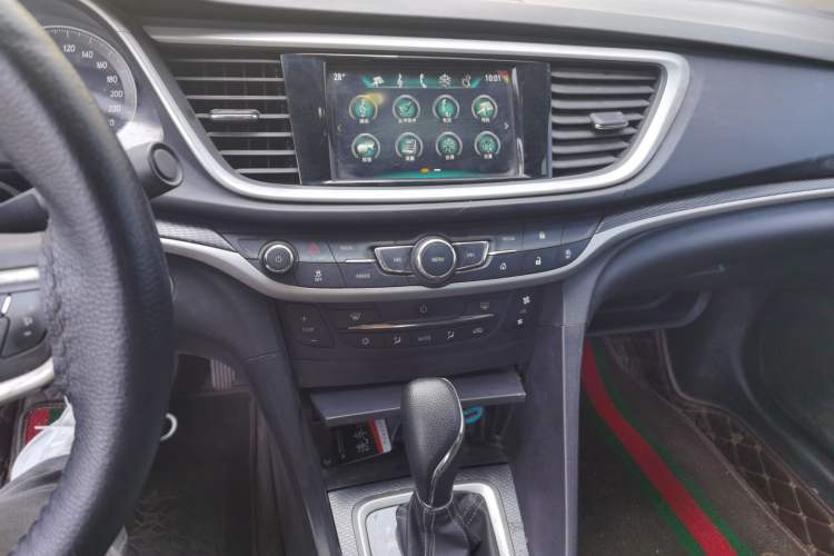 Used Buick GT 2019 18T Automatic Connected Elite Model China V Standard Audio And AC Panel
