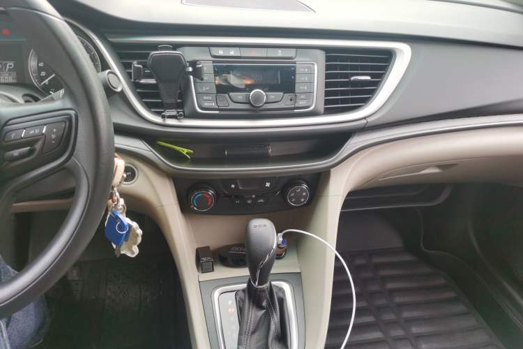 Used Buick GT 2019 15T Dual-Clutch Advanced Version China VI Standard Audio And AC Panel