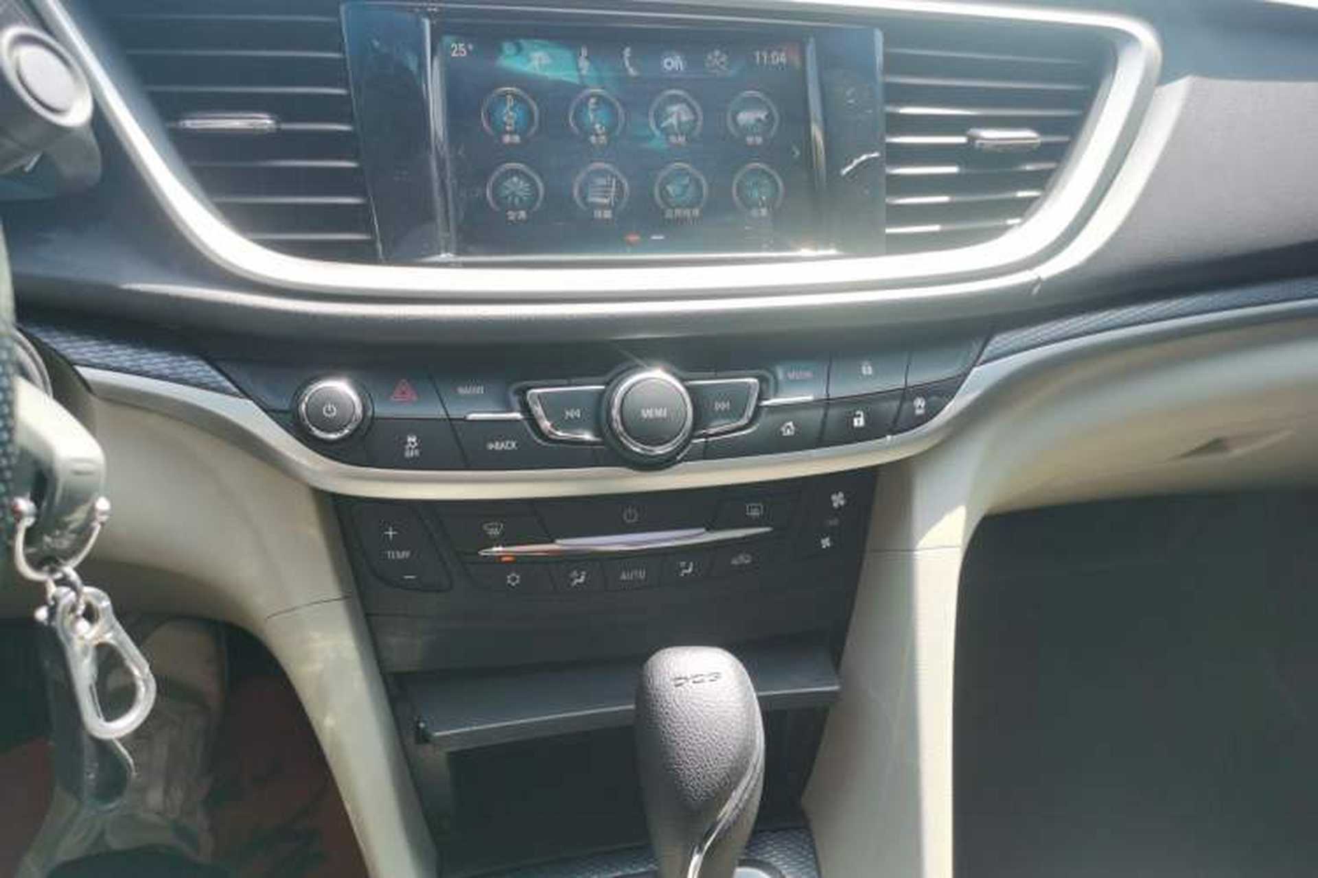 Used Buick GT 2019 15T Dual-Clutch Connected Elite Model China VI Audio And AC Panel