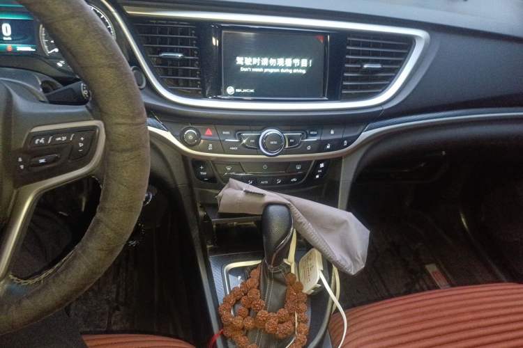 Used Buick GT 2019 18T Automatic Connected Elite Model China VI Standard Audio And AC Panel