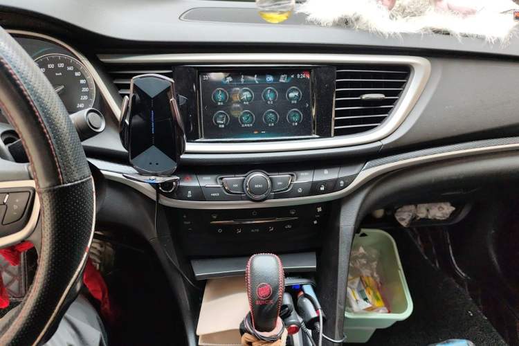 Used Buick GT 2019 18T Automatic Connected Elite Model China VI Standard Audio And AC Panel