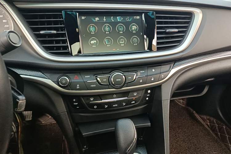 Used Buick GT 2019 18T Automatic Connected Elite Model China VI Standard Audio And AC Panel