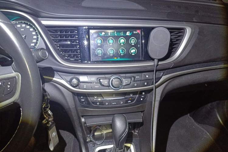 Used Buick GT 2019 18T Automatic Connected Elite Model China VI Standard Audio And AC Panel