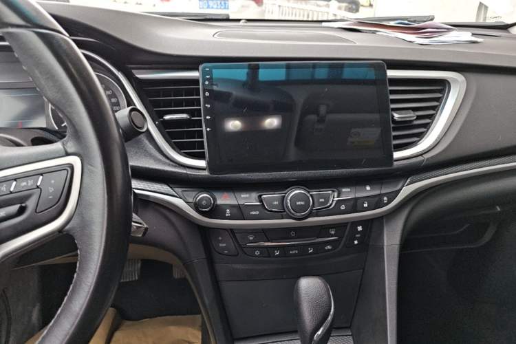 Used Buick GT 2019 18T Automatic Connected Elite Model China VI Standard Audio And AC Panel