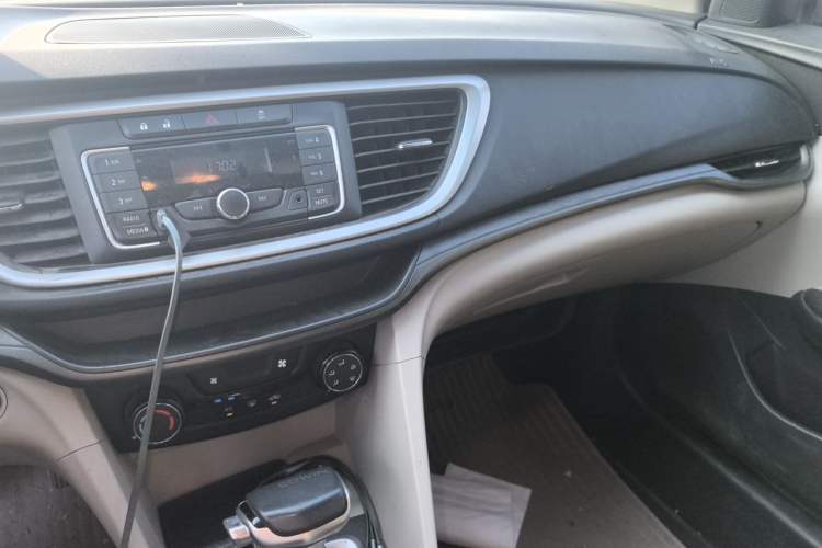 Used Buick GT 2019 15T Dual-Clutch Advanced Version China VI Standard Audio And AC Panel