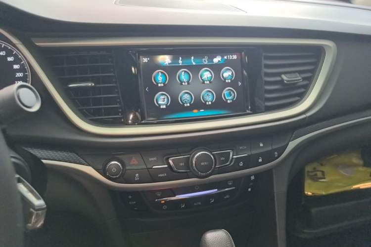 Used Buick GT 2019 18T Automatic Connected Elite Model China VI Standard Audio And AC Panel