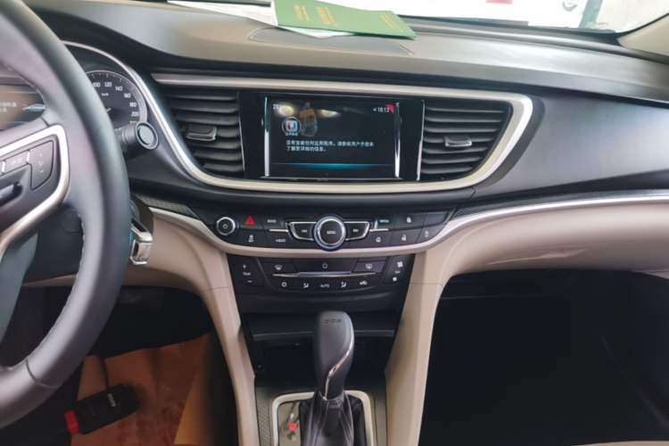 Used Buick GT 2019 15T Dual-Clutch Connected Elite Model China VI Audio And AC Panel