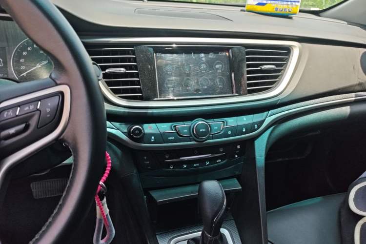 Used Buick GT 2019 18T Automatic Connected Elite Model China VI Standard Audio And AC Panel