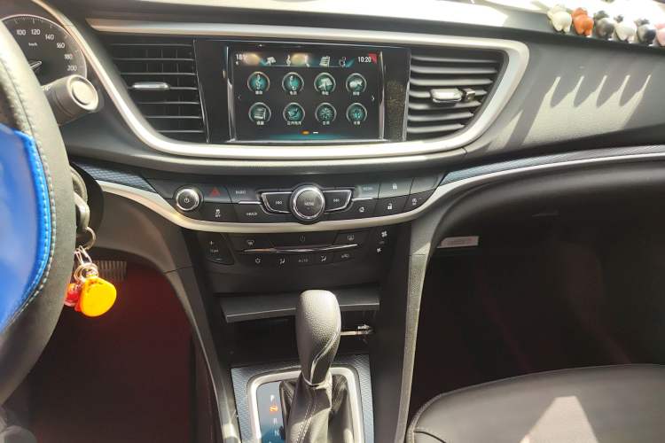 Used Buick GT 2019 18T Automatic Connected Elite Model China VI Standard Audio And AC Panel
