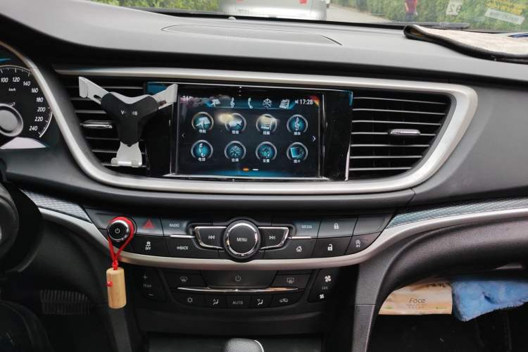 Used Buick GT 2019 18T Automatic Connected Elite Model China VI Standard Audio And AC Panel