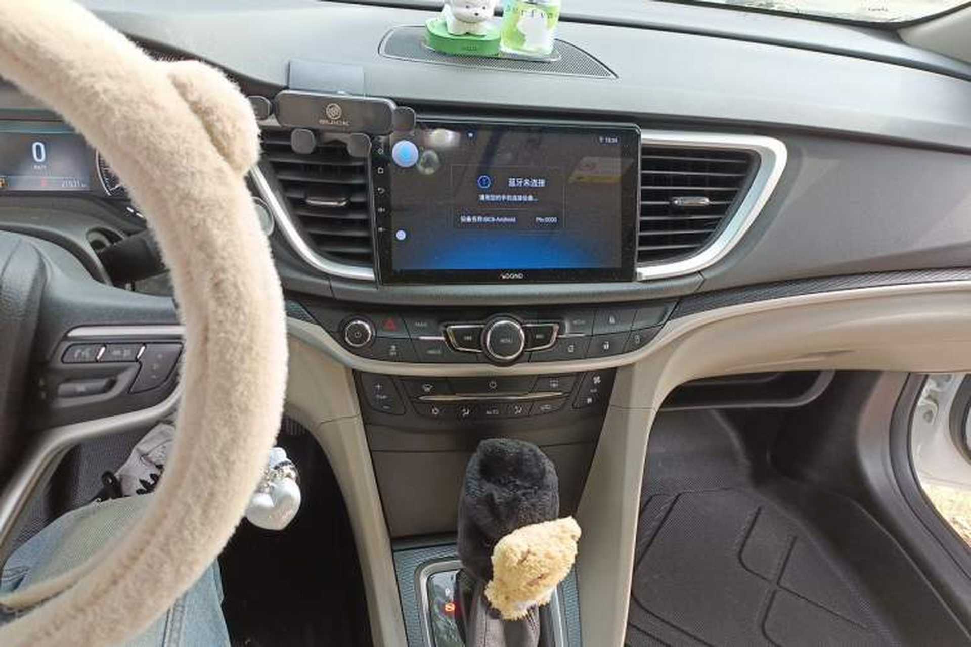 Used Buick GT 2019 15T Dual-Clutch Connected Elite Model China VI Audio And AC Panel