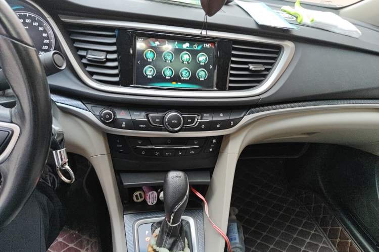 Used Buick GT 2019 15T Dual-Clutch Connected Elite Model China VI Audio And AC Panel